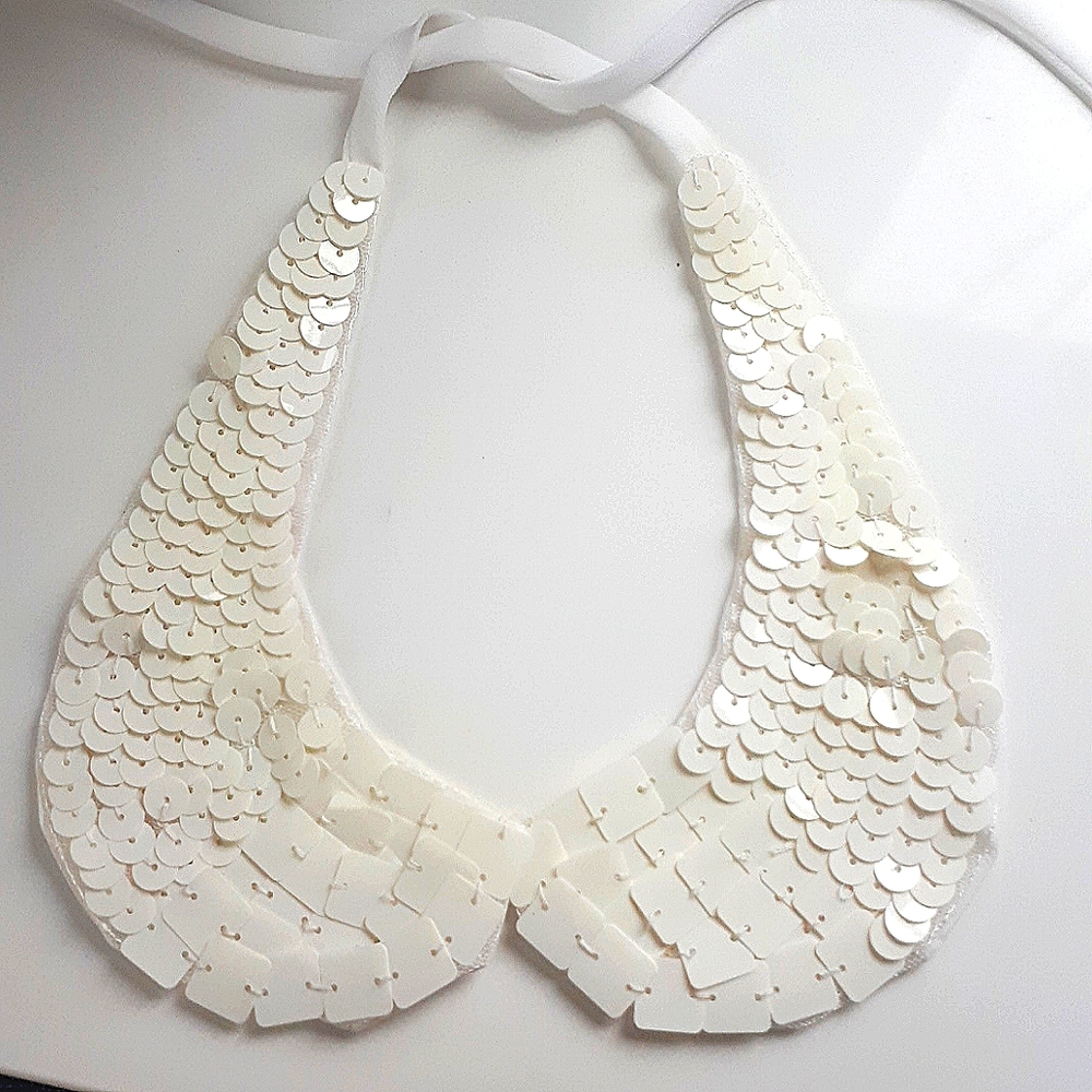Detachable Beaded Collar
